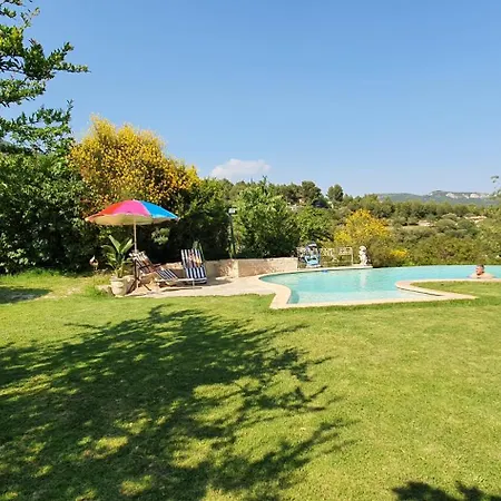 Mas Provencal Dans Son Ecrin De Verdure Holiday home